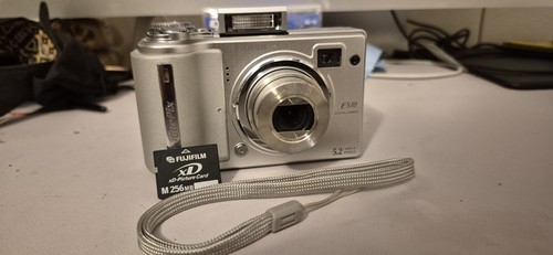Fujifilm finepix e510 - e510, 5.2mp